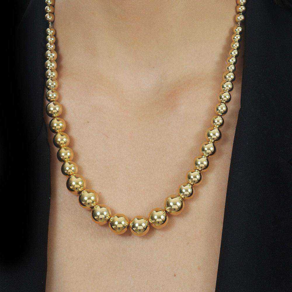 colar dourado de bolas crescentes - galeria