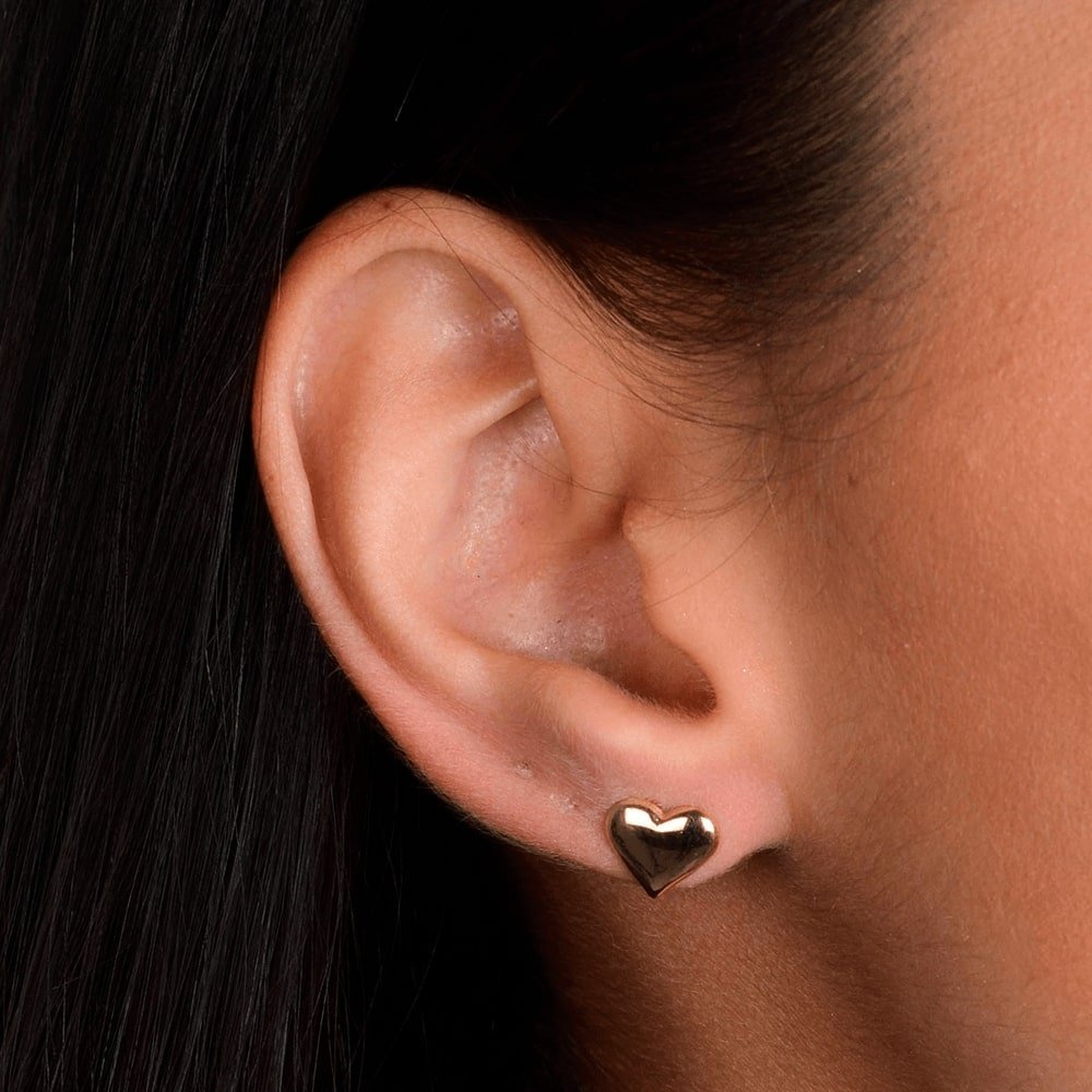 brinco dourado de coração médio - galeria